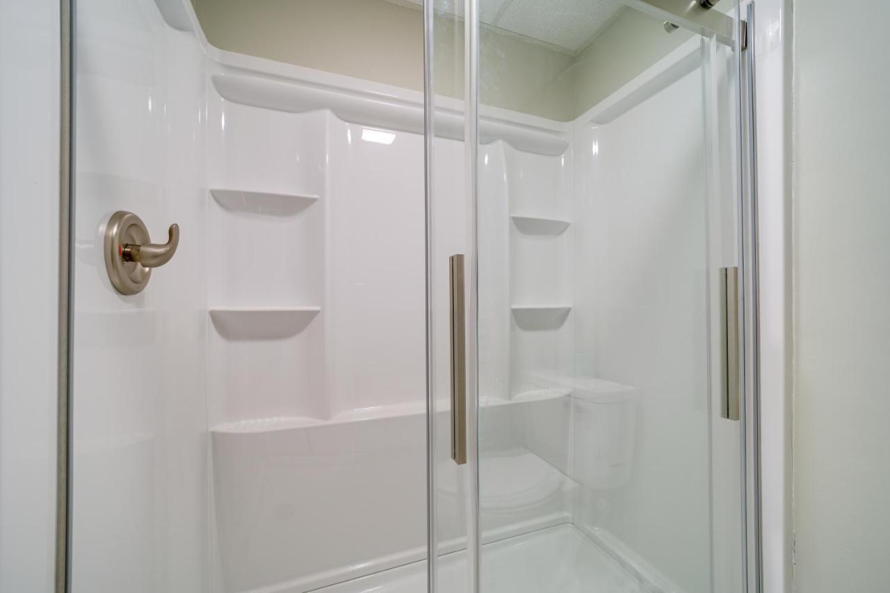 Stylish Gatlinburg Condo With Pool Walk Downtown! Екстериор снимка