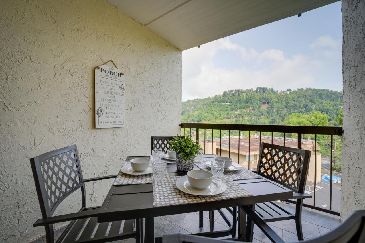 Stylish Gatlinburg Condo With Pool Walk Downtown! Екстериор снимка